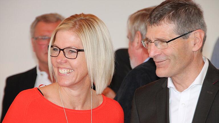 Ganz entspannt: Landrat Thomas Schiebel mit Partnerin Silke Huth. Ganz entspannt: Landrat Thomas Schiebel mit Partnerin Silke Huth.
