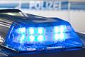Polizei - Symbolbild       -  Die Polizei rückt mit großem Aufgebot zu Durchsuchungen in fünf Bundesländern aus. (Symbolbild)