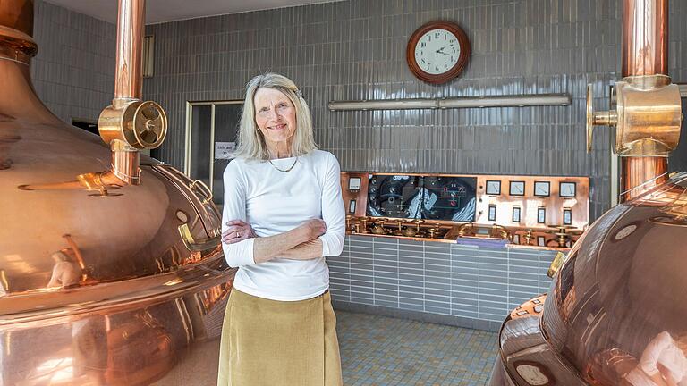 Die Geschäftsführerin der Arnsteiner Brauerei Max Bender, Susan Schubert, kämpft mit Personalproblemen und sucht derzeit nach einem neuen Braumeister. Die Geschäftsführerin der Arnsteiner Brauerei Max Bender, Susan Schubert, kämpft mit Personalproblemen und sucht derzeit nach einem neuen Braumeister.