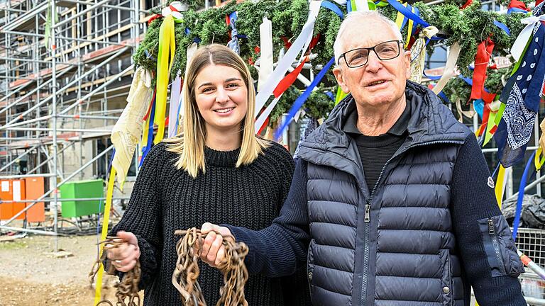 Das Hotel am Flockenwerk in Ochsenfurt feierte Ende Oktober Richtfest: Investor Joachim Beck und die Betreiberin Eva Meintzinger feierten mit Politikern und Handwerkern. Das Hotel am Flockenwerk in Ochsenfurt feierte Ende Oktober Richtfest: Investor Joachim Beck und die Betreiberin Eva Meintzinger feierten mit Politikern und Handwerkern.
