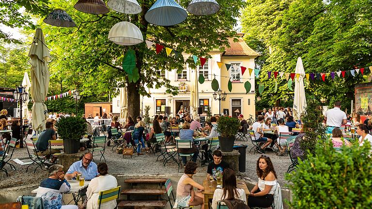 Das Talavera-Schlösschen wird in diesem Jahr 300 Jahre alt. Inzwischen befindet sich dort die Waldschänke Dornheim mit großem Biergarten.