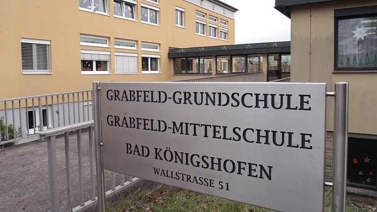 Grund- und Mittelschule in Bad Königshofen: Der Stadtrat beschloss bereits im Juli dieses Jahres, am Standort in der Kernstadt festzuhalten. In der Sitzung am Donnerstagabend kam das Gremium bei einer Gegenstimme überein, an diesem Beschluss festzuhalten.