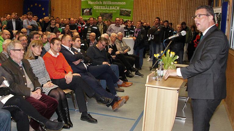 Peter Hauk sprach in Oberbalbach über Naturschutz, Landwirtschaft und Verbraucherverhalten.