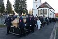 Mit einem nicht enden wollenden Trauerzug durch Burgpreppach wurde der Sarg des verstorbenen Bürgermeisters Hermann Niediek zum Friedhof geleitet.