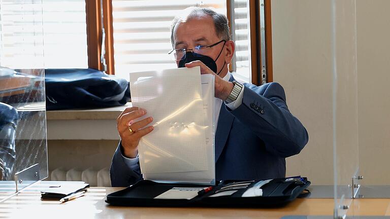 Unterfrankens Bezirkstagspräsident Erwin Dotzel ist vom Vorwurf der Beleidigung freigesprochen worden.