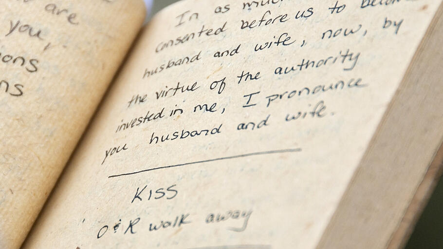 Wedding Vows       -  Inspiration, Zeit und Ruhe ist das A und O für ein gelungenes Eheversprechen.