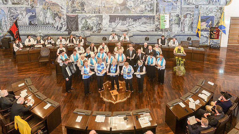 Unterfränkischer Tag der Heimat: Der 'Bund der Vertriebenen' feierte seinen 'Tag der Heimat' im Würzburger Rathaus mit Festakt im Ratssaal. Foto: Thomas Obermeier