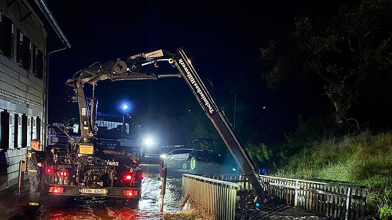 Bei ihrem Einsatz Mittwochnacht in Frammersbach musste das THW Lohr etliche Keller leerpumpen.