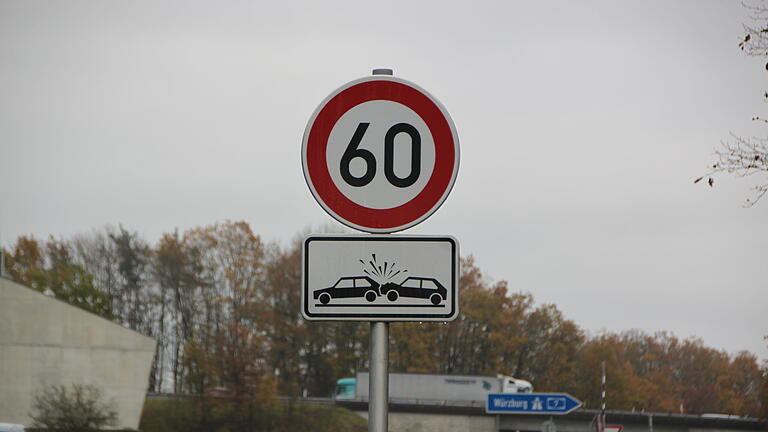 An den Autobahnauffahrten zur A7 in Oberthulba gilt seit Ende September Tempo 60.       -  An den Autobahnauffahrten zur A7 in Oberthulba gilt seit Ende September Tempo 60.