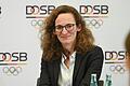 Eva Werthmann wird auch während der Olympischen Spiele in Paris stellvertretend für den Deutschen Olympischen Sportbund Rede und Antwort stehen. Das Foto zeigt sie auf der Mitgliederversammlung des DOSB in Frankfurt.