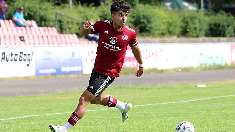 Seyhan Yigit (im Bild) aus Karlstadt debütierte im Spiel beim TSV Aubstadt für die U23 des 1. FC Nürnberg in der Regionalliga Bayern.