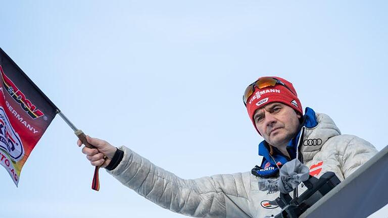 Stefan Horngacher, Bundestrainer der deutschen Skispringer. Foto: Daniel Karmann/dpa       -  Stefan Horngacher, Bundestrainer der deutschen Skispringer.