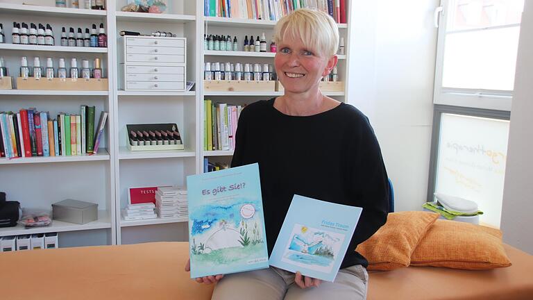 Ulrike Marten-Öchsner ist Ergotherapeutin und Kinderbuch-Autorin.