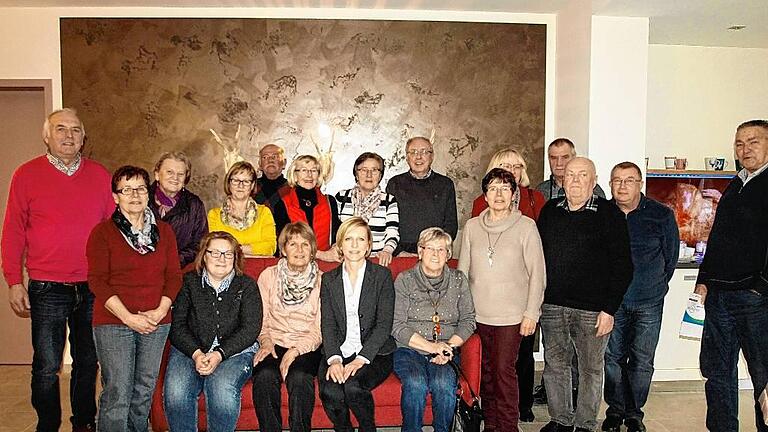 Der VdK Ortsverband Bischofsheim zu Gast in der neuen „Hammermühle“. Der VdK Ortsverband Bischofsheim zu Gast in der neuen „Hammermühle“.