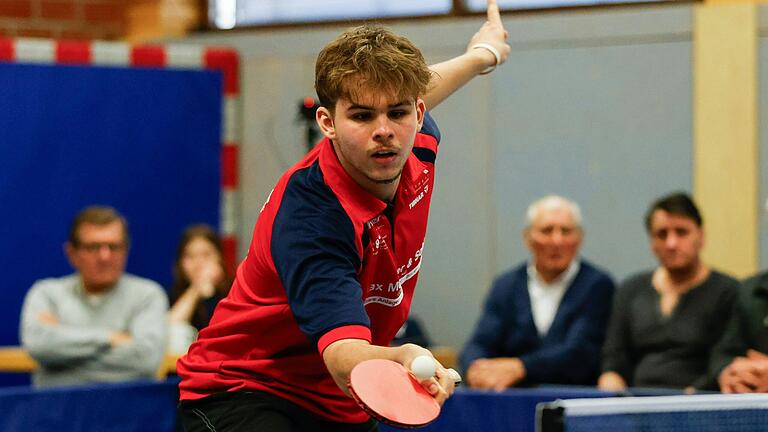 Luis Kraus vom TTC Kist gewann beim Aufeinandertreffen mit dem TTC Bietigheim-Bissingen gegen Matej Haspel das Duell der beiden Junioren-Nationalspieler.