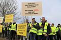Die Beschäftigten beim Backwarenhersteller Hiestand in Gerolzhofen sind am Montag in einen vierstündigen Warnstreik getreten. Sie fordern nach dem Auslaufen des Haustarifvertrages 8,5 Prozent mehr Lohn.