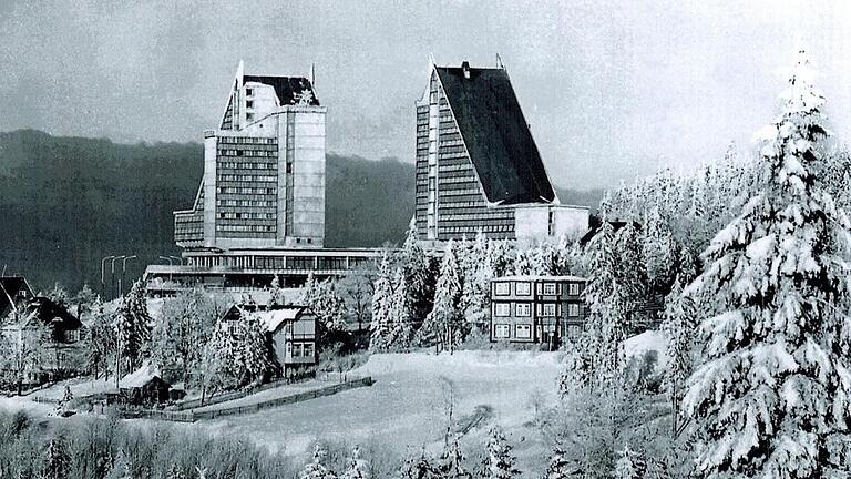 Das Panorama-Hotel in Oberhof wurde Ende der 1960er-Jahre gebaut. Das Panorama-Hotel in Oberhof wurde Ende der 1960er-Jahre gebaut.