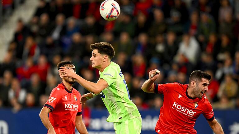 CA Osasuna - FC Barcelona       -  Der FC Barcelona mit Pau Victor (M) hat den Startrekord in der Primera Division verpasst.