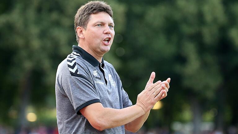 Aubstadts ehemaliger Coach Josef Francic ist nicht ganz überzeugt von seinem Heimatland Kroatien. Aubstadts ehemaliger Coach Josef Francic ist nicht ganz überzeugt von seinem Heimatland Kroatien.