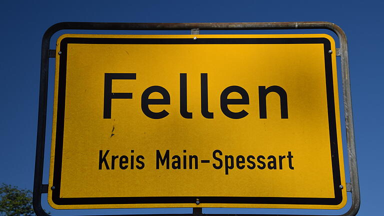 Das Ortsschild von Fellen. Das Ortsschild von Fellen.