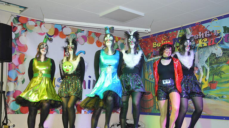 Fasching Poppenlauer - Große Garde Stinktiere Fasching Poppenlauer - Große Garde Stinktiere
