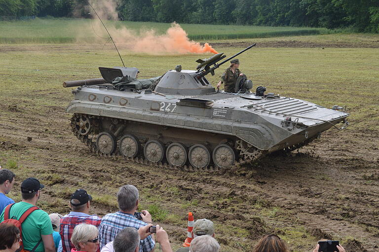 Beim Museumsfest des Museums für Zivil- und Wehrtechnik in Uffenheim gibt es mehrere Fahrzeugschauen. Die Museumshallen müssen aber geschlossen bleiben. Beim Museumsfest des Museums für Zivil- und Wehrtechnik in Uffenheim gibt es mehrere Fahrzeugschauen. Die Museumshallen müssen aber geschlossen bleiben.