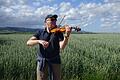 Der Geiger Florian Meierott begibt sich wieder auf musikalische Wanderschaft.