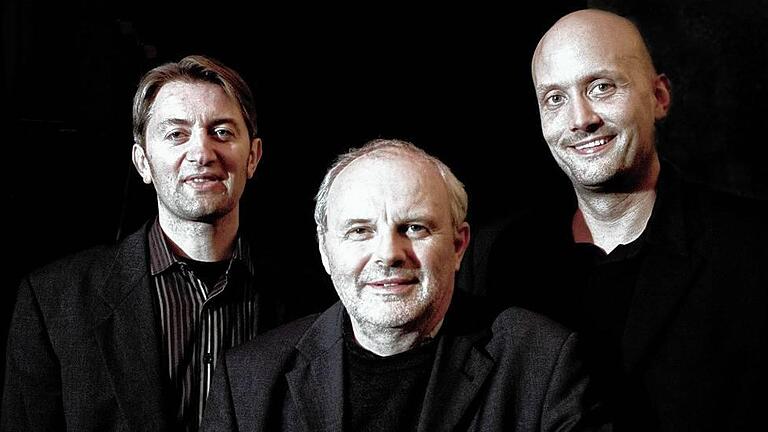 Drei Musiker vereint im Jazz: Das Frankfurt Jazz Trio mit (von links) Gjakonovski, Thomas Cremer und Martin Sasse steht am Samstag in Lohr auf der Bühne. .