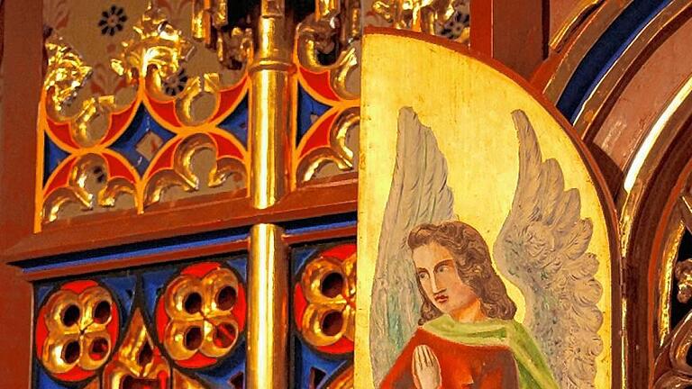 Kunstschreiner-Arbeiten am Altar. Kunstschreiner-Arbeiten am Altar.