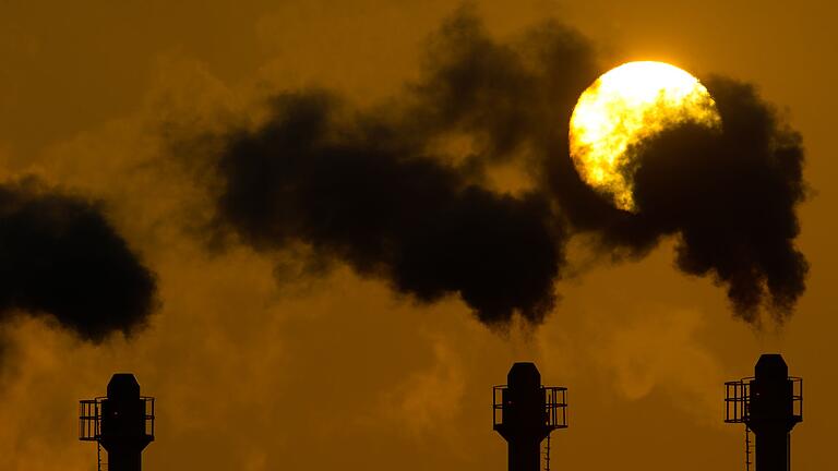 Treibhausgaskonzentration in Atmosphäre gestiegen       -  CO2 trägt 64 Prozent zur Erwärmung bei (Archivbild)