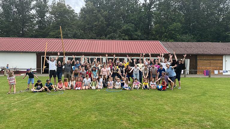 Das erste HSG Sommercamp war ein voller Erfolg: Über 100 Kinder und Erwachsene verbrachten ein entspanntes Wochenende bei Spiel und Spaß in Lülsfeld.