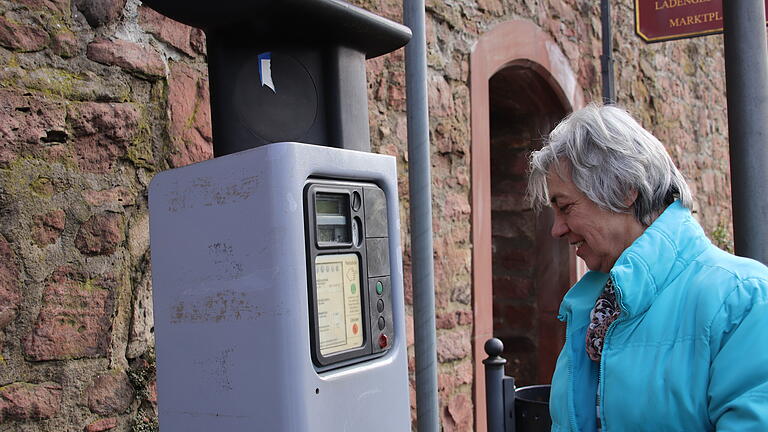 Parkscheinautomat in Gemünden am Parkplatz Mainstraße