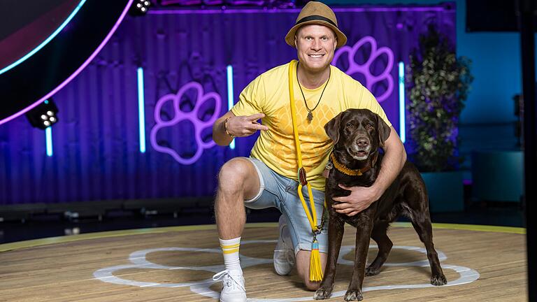 Matthias Weth aus Bad Neustadt nimmt mit seinem Labrador Paul an der RTL-Show Top Dog Germany teil.