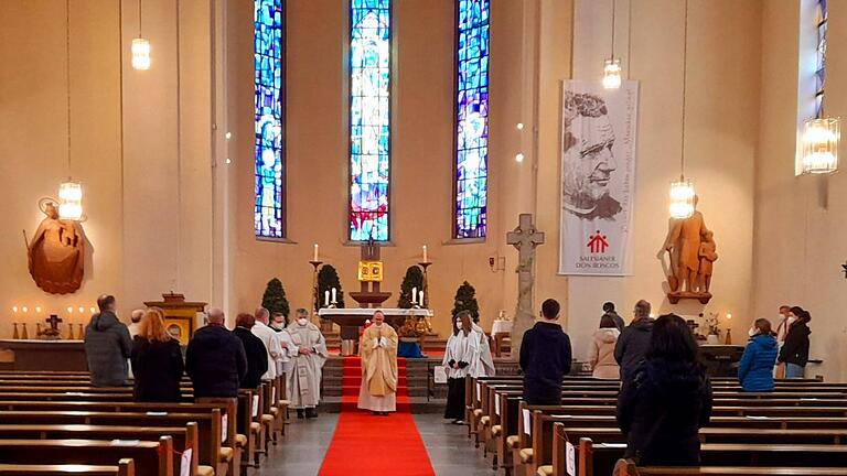 Der Gottesdienst in der Don Bosco-Kirche am Würzburger Schottenanger steht im Mittelpunkt des Don Bosco-Festes. Das Archivfoto zeigt eine Messe mit Würzburgs Bischof Franz Jung im Jahr 2021.