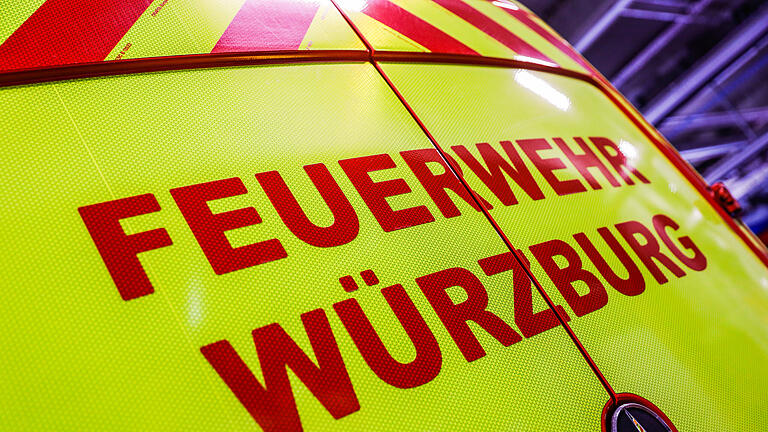 Zu Besuch bei der Beurfsfeuerwehr in Würzburg. Was gibt es dort für spezielle Geräte, die es sonst nicht unbedingt überall gibt? Ein Rundgang zu verschiedenen Stationen am 24.06.2021.
