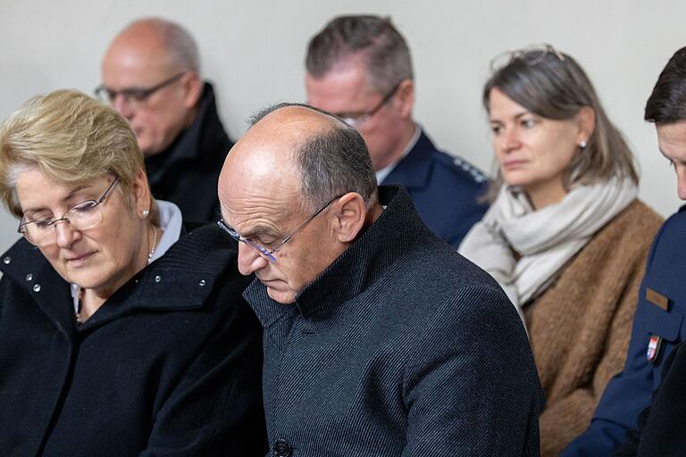 Landrat Wilhelm Schneider fordert ein 'Nie wieder' für Hass und Intoleranz. Landrat Wilhelm Schneider fordert ein 'Nie wieder' für Hass und Intoleranz.