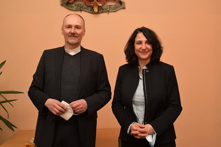 Oberkirchenrat Stefan Reimers und Dekanin Kerstin Baderschneider gestalteten den Festgottesdienst am Reformationstag. Oberkirchenrat Stefan Reimers und Dekanin Kerstin Baderschneider gestalteten den Festgottesdienst am Reformationstag.