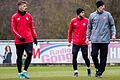 Neuanfang: Marvin Pourié (links) nimmt unter Trainer Ralf Santelli wieder am Mannschaftstraining teil.