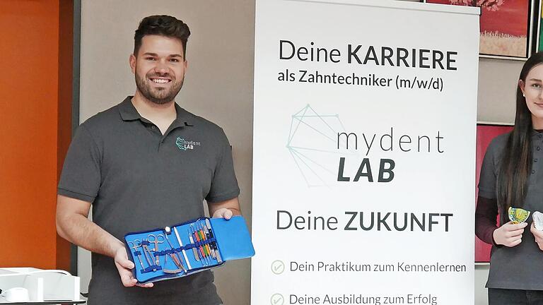 Hier präsentiert „mydent LAB“ die Ausbildung zum Zahntechniker beziehungsweise zur Zahntechnikerin.       -  Hier präsentiert „mydent LAB“ die Ausbildung zum Zahntechniker beziehungsweise zur Zahntechnikerin.