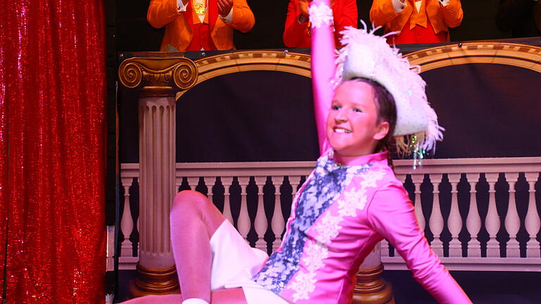 Tanzmariechen Nika Meyer bei der Faschingssitzung der Carneval-Freunde Zellerau.