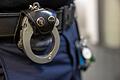 Bayerische Polizei       -  Gegen den 19-Jährigen ermittelt die Polizei wegen tätlichen Angriffs und Widerstand gegen
Polizeibeamte. (Symbolbild)
