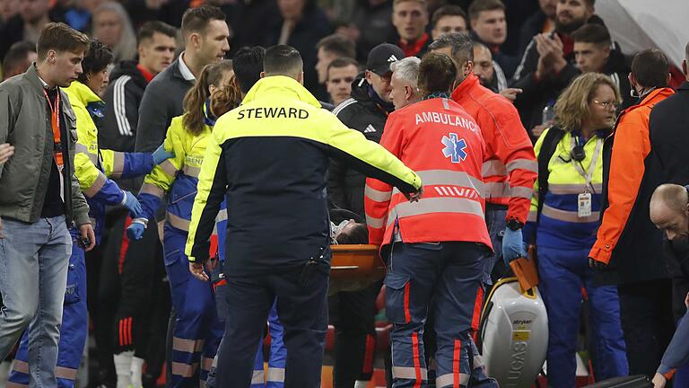 Niederlande - Ungarn       -  Beim Spiel in Amsterdam ist es zu einem medizinischen Notfall gekommen.