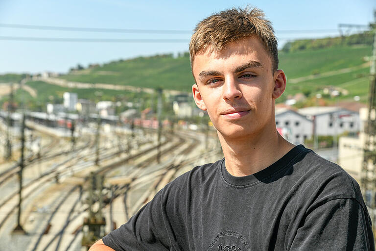 Tobias Scheder ist mit der Bahn zur Mecklenburgischen Seenplatte gefahren. Für die rund 650 Kilometer brauchte er zwischen acht und zehn Stunden.