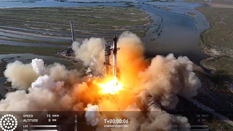 Sechster SpaceX &bdquo;Starship&rdquo;-Flug       -  Das &bdquo;Starship&rdquo; ist größer als die Freiheitsstatue.