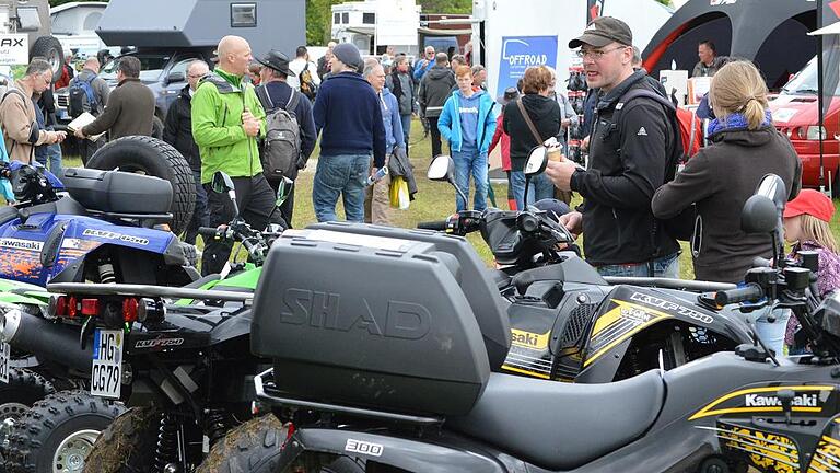 Bummeln, staunen und fachsimpeln können die Besucher vier Tage lang bei der Abenteuer & Allrad-Messe in Bad Kissingen. Bummeln, staunen und fachsimpeln können die Besucher vier Tage lang bei der Abenteuer & Allrad-Messe in Bad Kissingen.