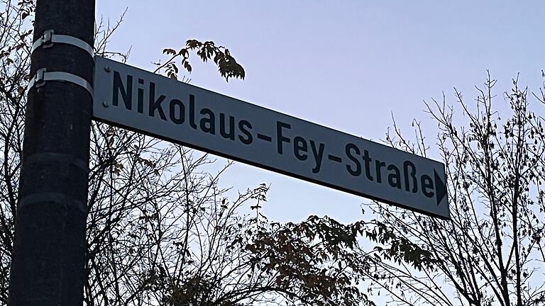 Erneut im Zentrum der Debatte: Die Nikolaus-Fey-Straße in Estenfeld.