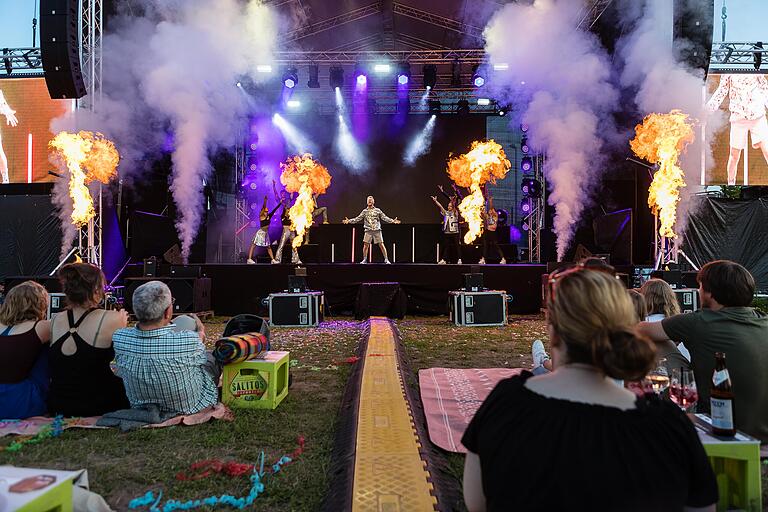 Beim Kultursommer auf dem Schweinfurter Kessler Field zeigte die DDC eine beeindruckende Show. Das Publikum war begeistert.