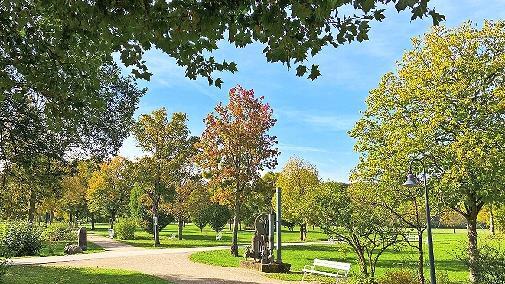 Ein Spaziergang durch Bad Bocklets Kurpark ist Balsam für die Seele. Im Herbst ist die Stimmung besonders schön.       -  Ein Spaziergang durch Bad Bocklets Kurpark ist Balsam für die Seele. Im Herbst ist die Stimmung besonders schön.