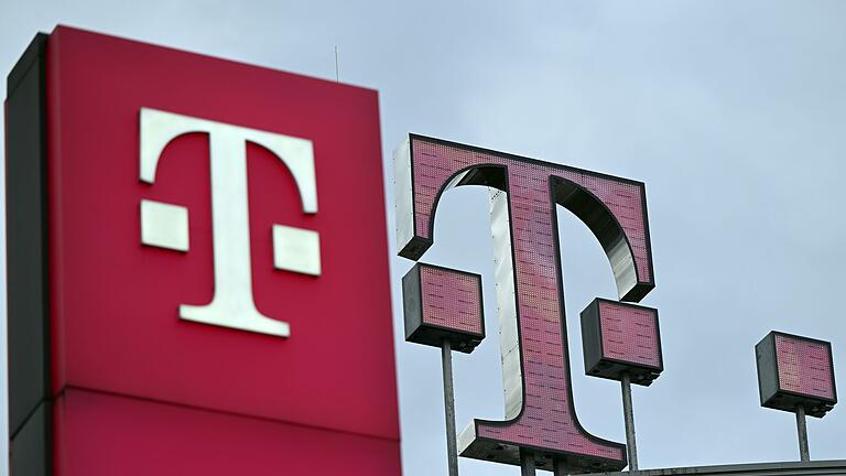 Deutsche Telekom.jpeg       -  Störung bei der Telekom? Kunden in Deutschland klagen über Probleme mit Festnetz-Telefon und Internet. Was dazu bekannt ist.