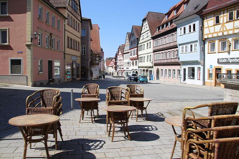 Auch die Innenstadt von Ochsenfurt war in den vergangenen Wochen komplett leer. Auch die Innenstadt von Ochsenfurt war in den vergangenen Wochen komplett leer.
